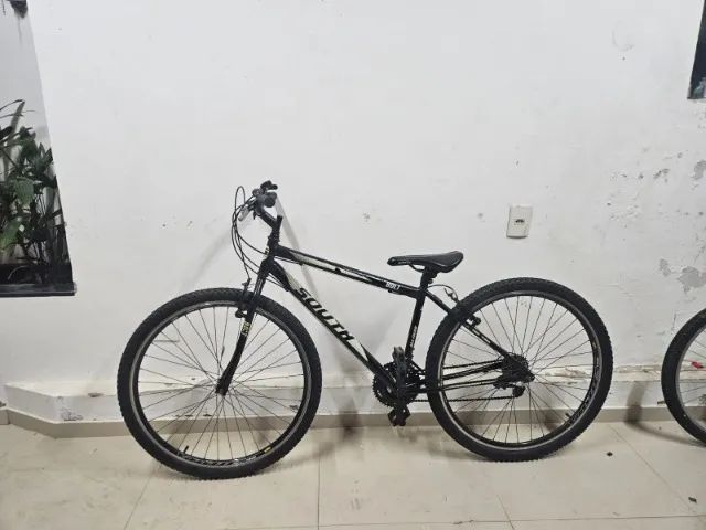 Vendo 03 bikes usadas, precisando de reparos.