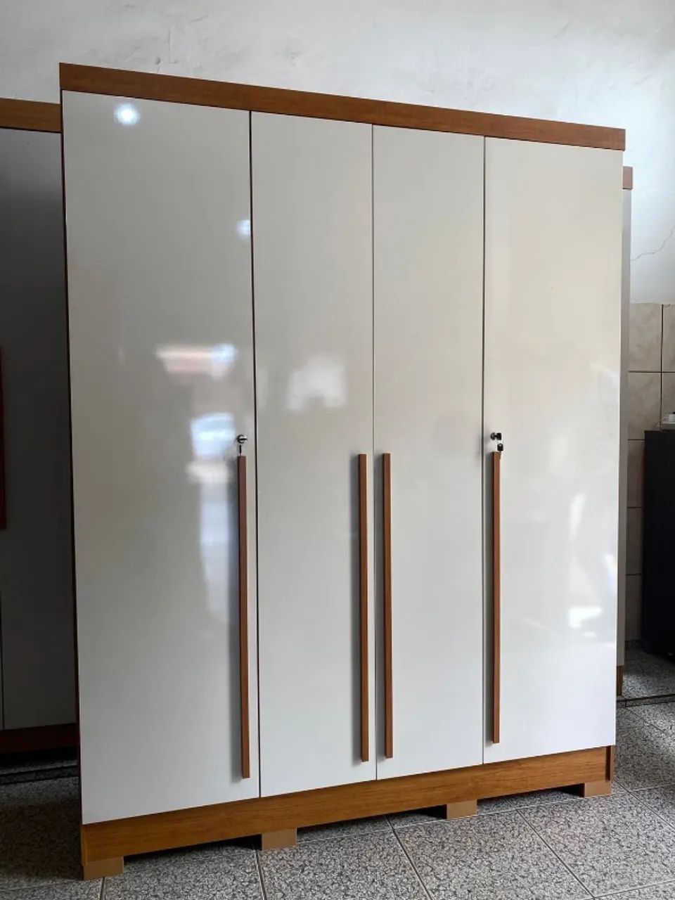 Guarda Roupa Domus com Chave Novo, Entrego  - Foto 4