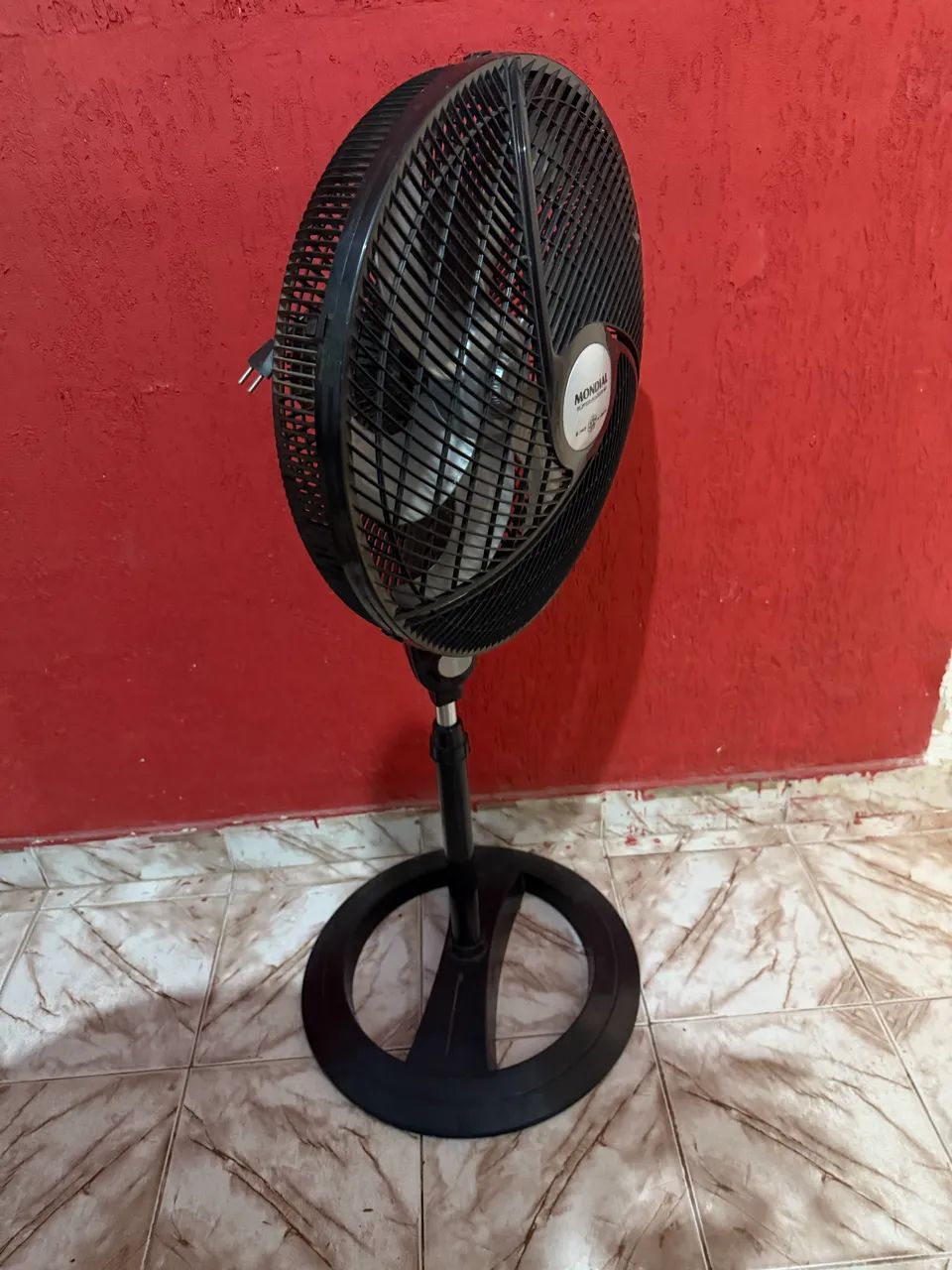Ventilador de coluna 220v - Foto 3