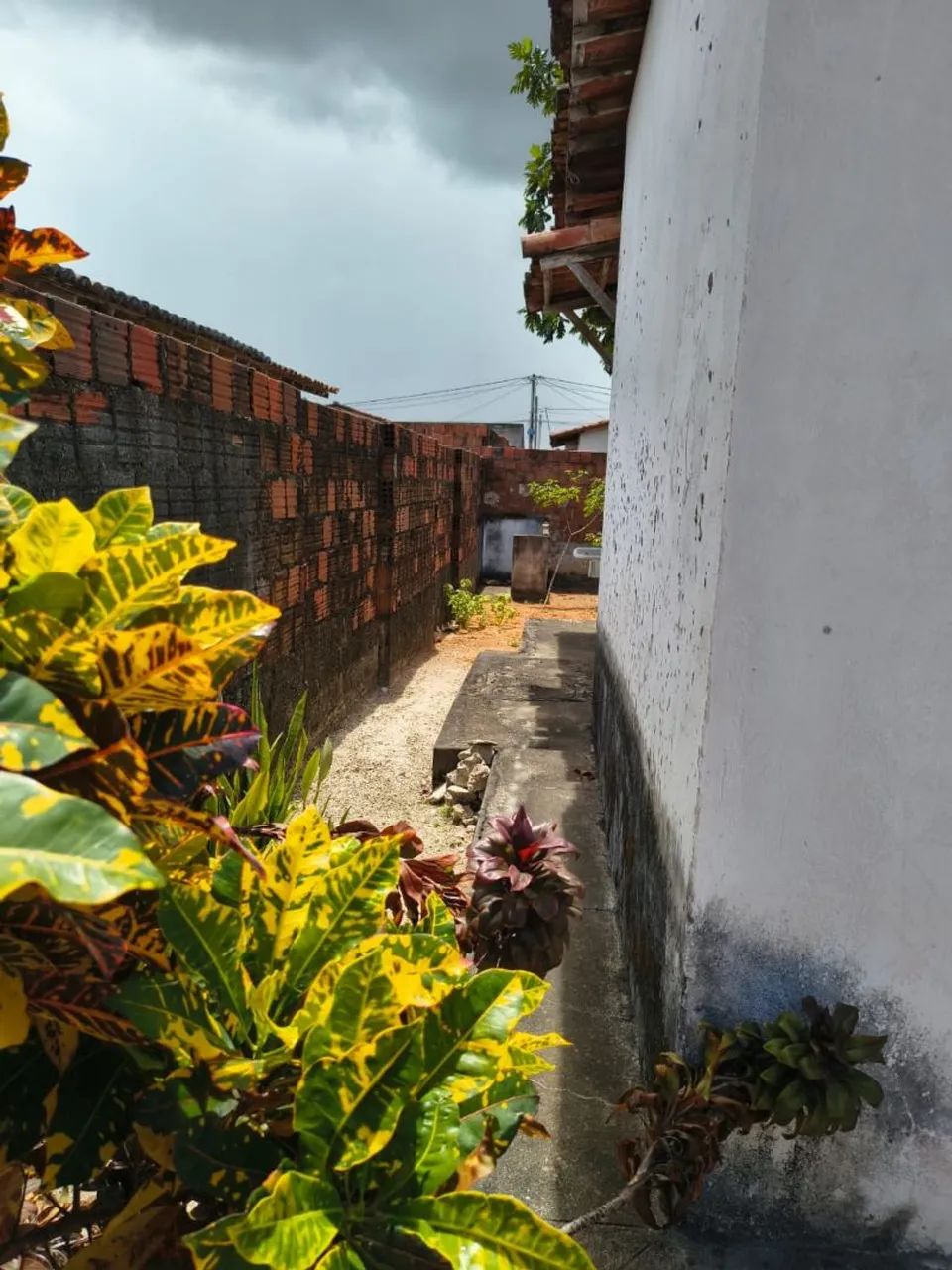 Vendo e troco uma casa no conjunto Manoel dias - Foto 3