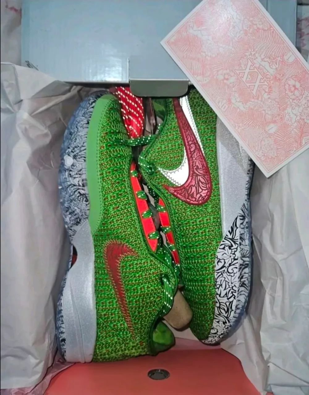 Lebron XX - Grinch