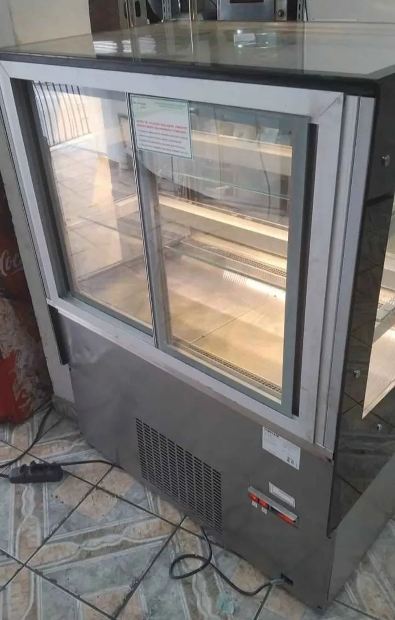 Vitrine expositora  refrigerada  - Foto 3