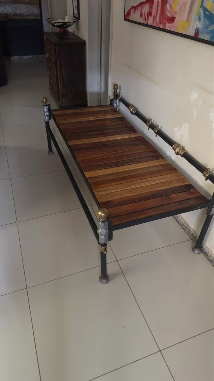 Banco de ferro e madeira - Foto 3