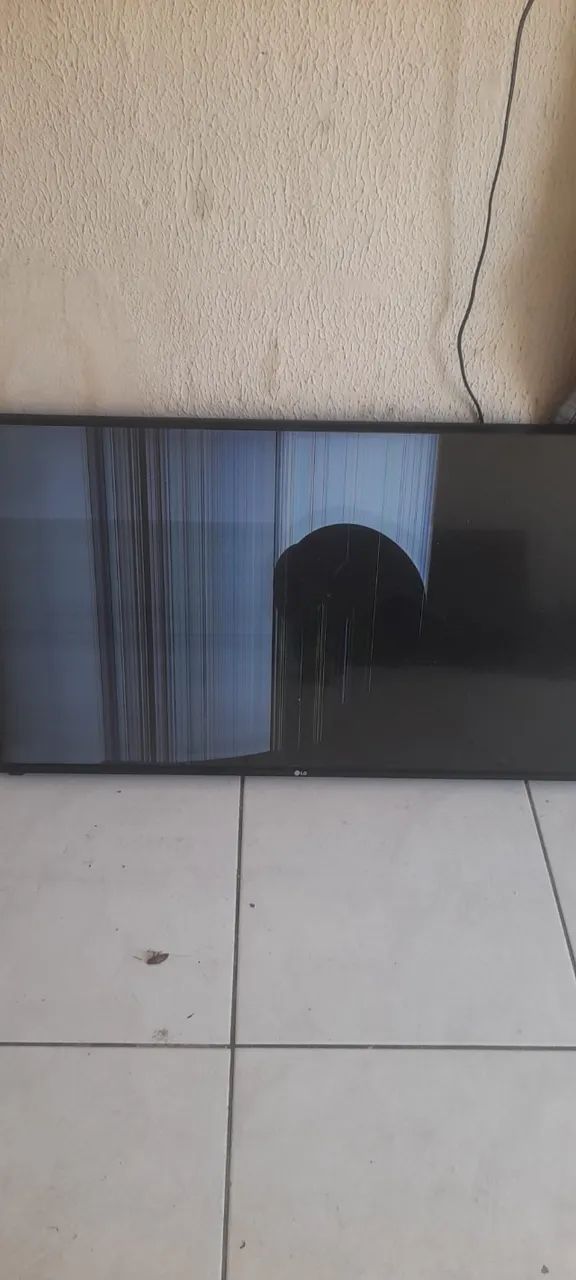 TV LG DE 43 COM DEFEITO - Foto 4