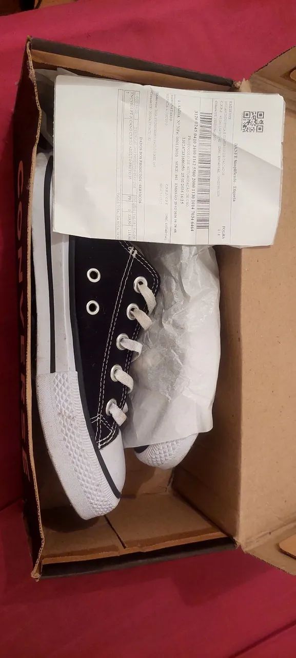 VENDO TÊNIS CONVERSE - Foto 2