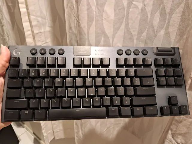 Teclado Gamer Logitech G915 TKL - Foto 3