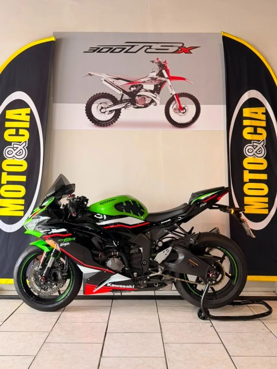 Kawasaki Zx-6r 636cc 2022 - 1523768001 | OLX