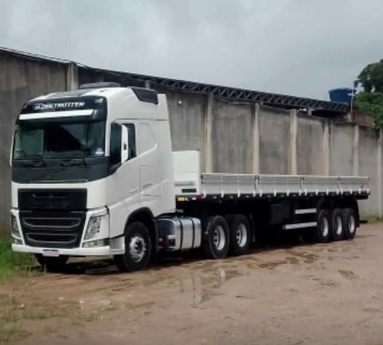 Fh 12 460 6x2 + carga seca Librelato  - Foto 3