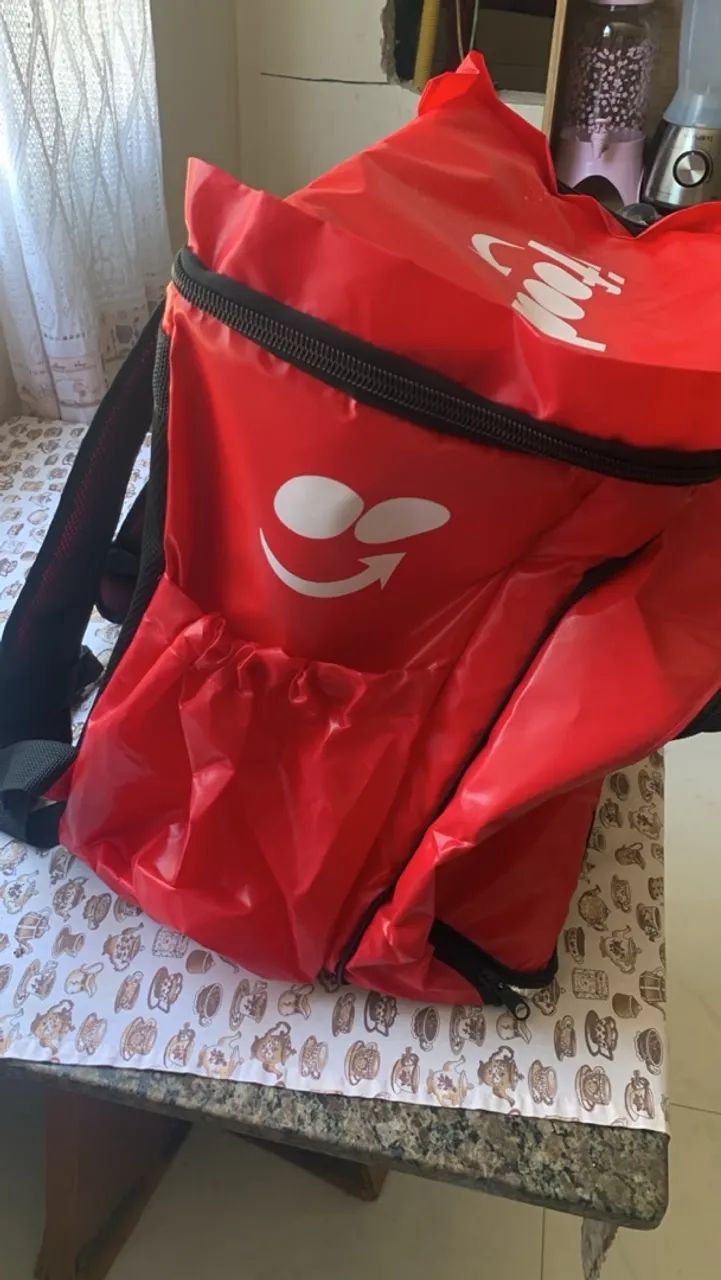 Vendo bolsa térmica de entrega nova  - Foto 2
