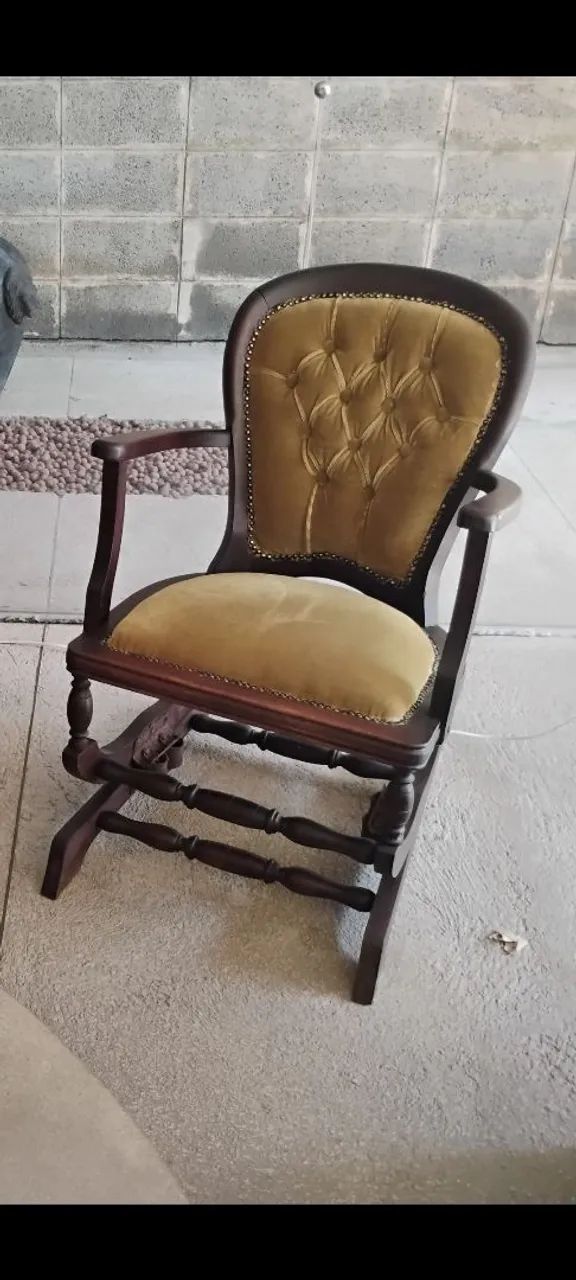 Poltrona de balanço antiga