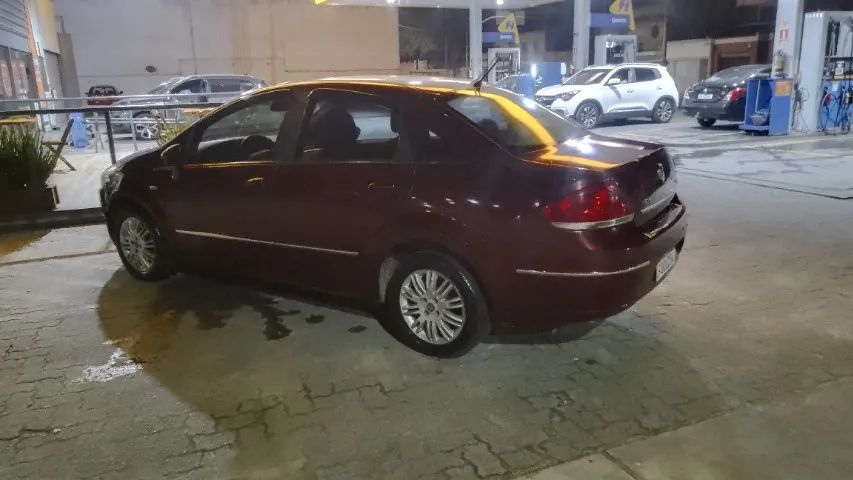 Fiat Linea LINEA LX 1.9/ 1.8 Flex 16V Dualogic 4p 2010