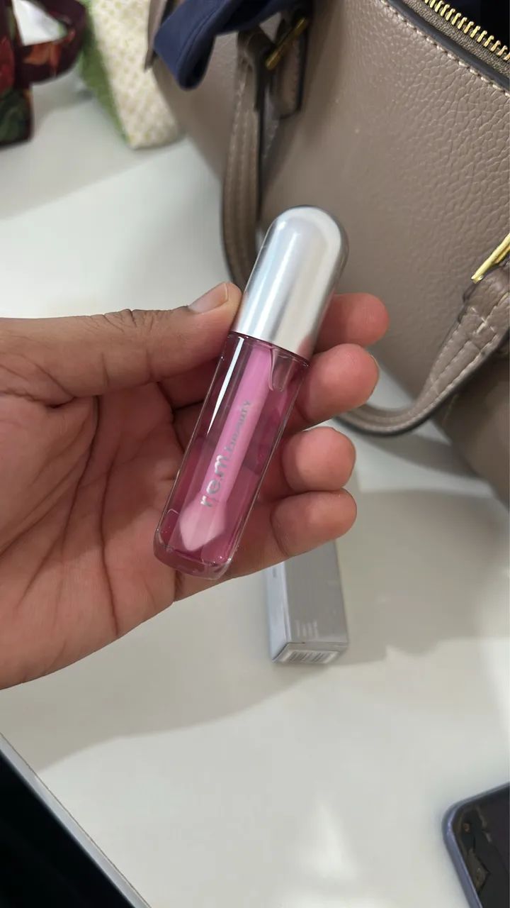 Lip oil R.e.m beauty ariana grande - Foto 2