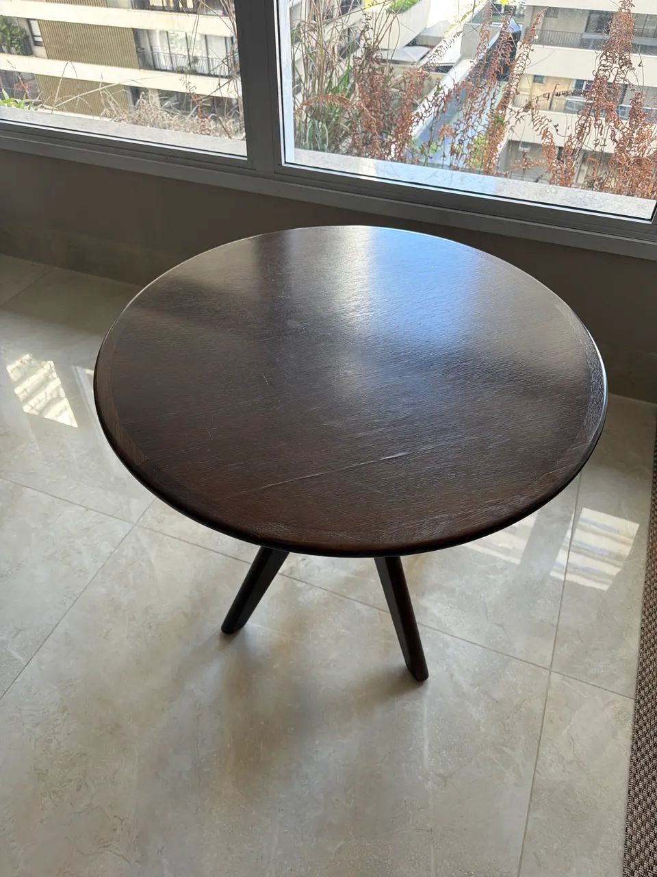 Mesa de canto Sacaro