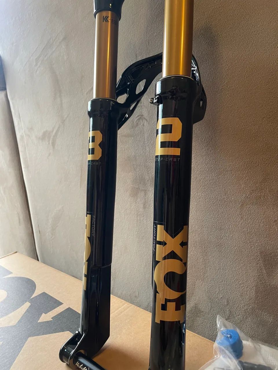 Fox Kashima 32 Step-cast Grip SL 2026 - 10x s/ juros - Acessórios