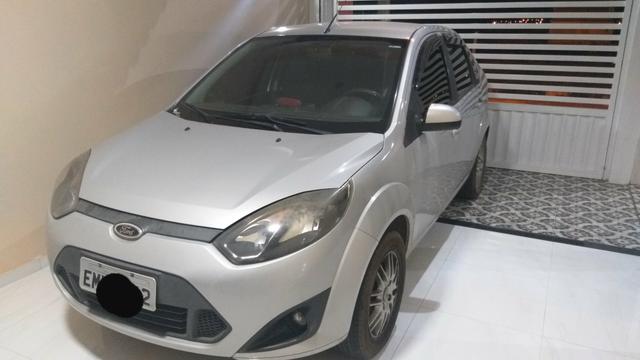 Fiesta sedan, completo sem detalhes pra fazer é pegar e rodar