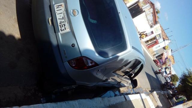 Carro Celta - Foto 3