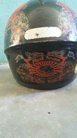 Dois capacete e um par de retrovisor - Foto 6