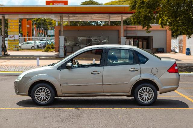 Ford Fiesta Sedan 1.6 Flex - Completo - Foto 9