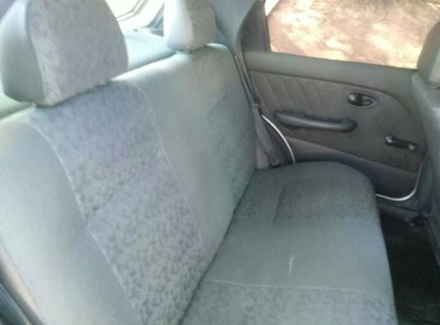 Fiat palio 1.0 ANO 2010 - Foto 11