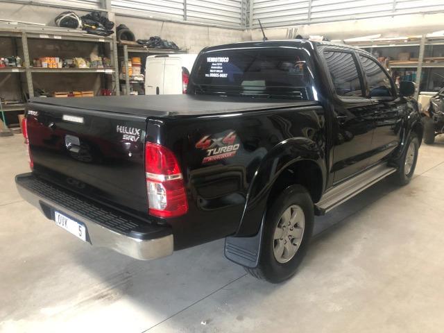 Vendo ou troco Hilux 13/13 SRV Preta - Foto 17