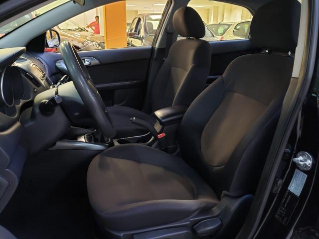 (6550) Kia Cerato 1.6 - Foto 9