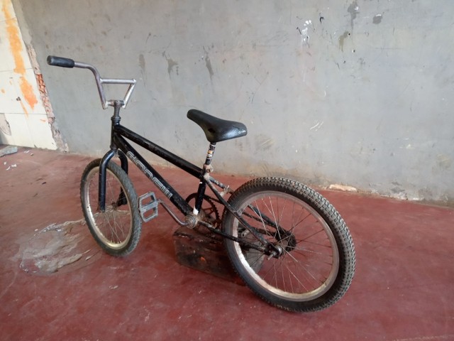 Bicicleta usada  100reais  - Foto 3