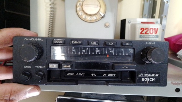 Rádio antigo Los Angeles 3 funcionando perfeitamente.