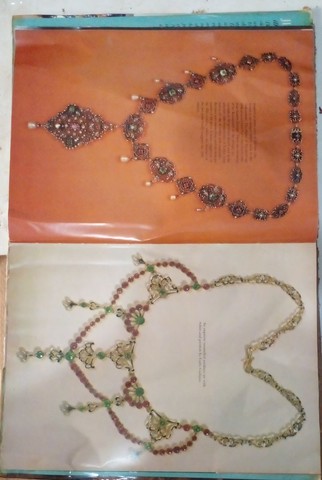 THE PLEASURE OF JEWELRY AND GEMSTONES  - Foto 3