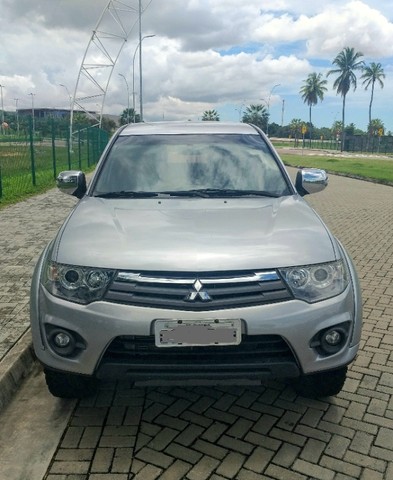 L200 Triton 3.2 HPE Diesel 4x4 Automática 2015