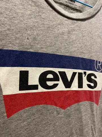 Camiseta Levis Cinza (G) - Original - Foto 2