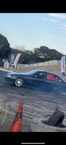 Jogo de drift que você aprende mecânica