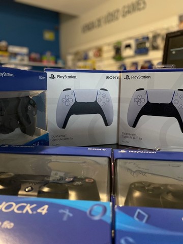 PlayStation 5 Controllers for sale in Natal, Rio Grande do Norte, Facebook  Marketplace