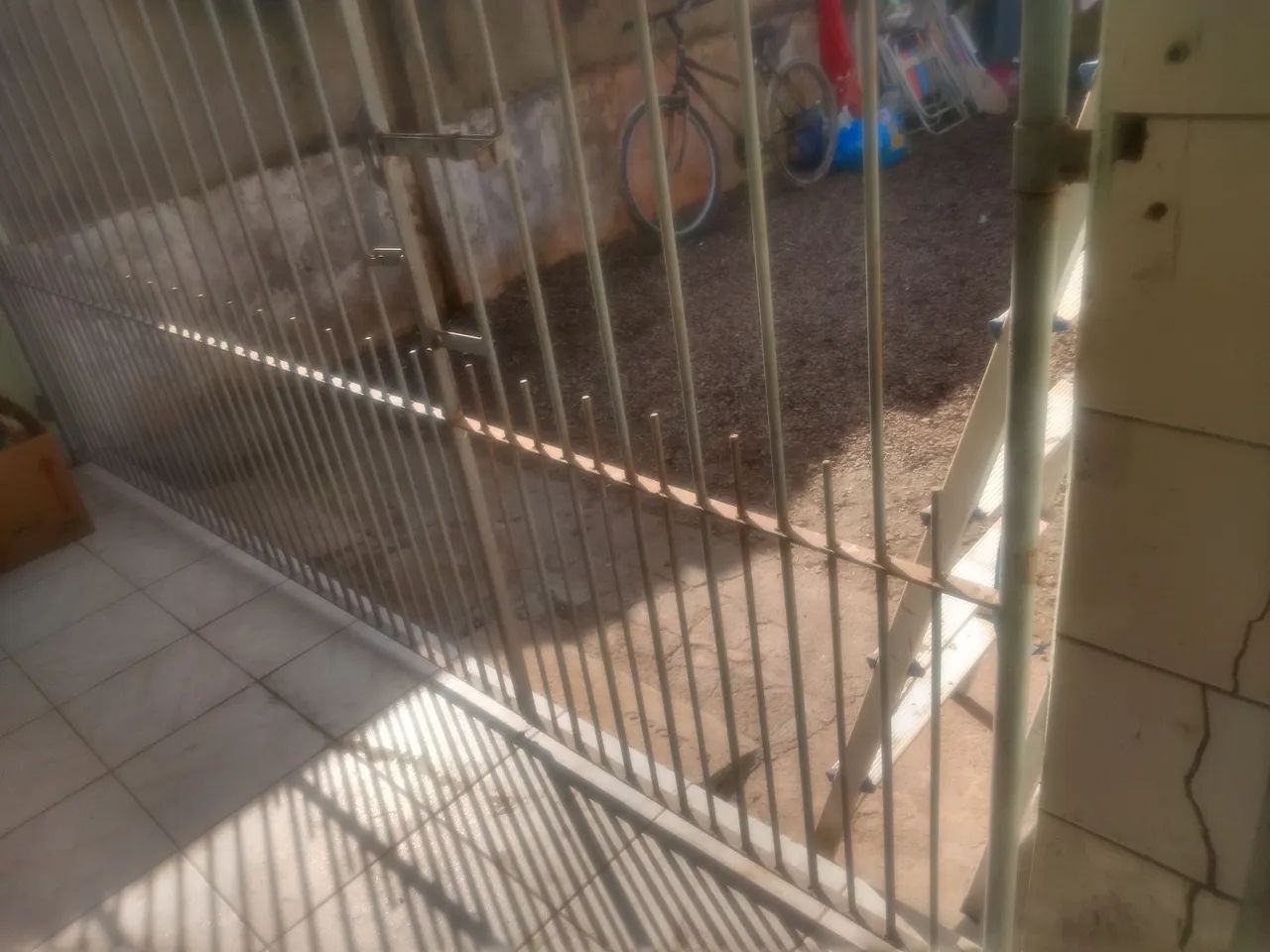 Vendo janelas e portões de ferro 