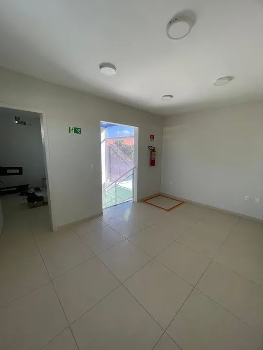 OPORTUNIDADE ÚNICA: O IMÓVEL PERFEITO PARA SEU NEGÓCIO EM 2025! - Foto 9