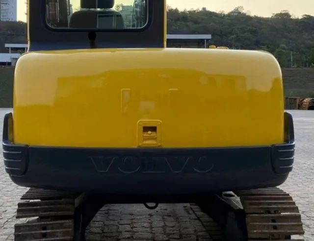  Mini Escavadeira Volvo EC55B - Foto 5