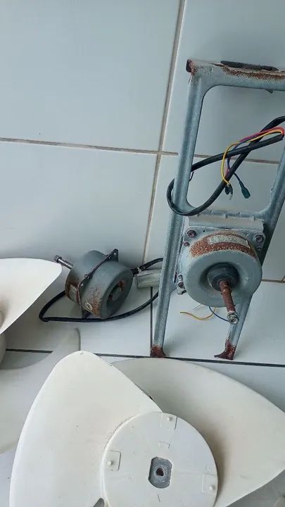 Motor ventilador condensadora LG 24 mil btus  - Foto 3