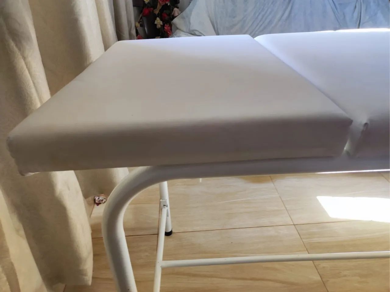 Mesa de massagem profissional - Foto 3