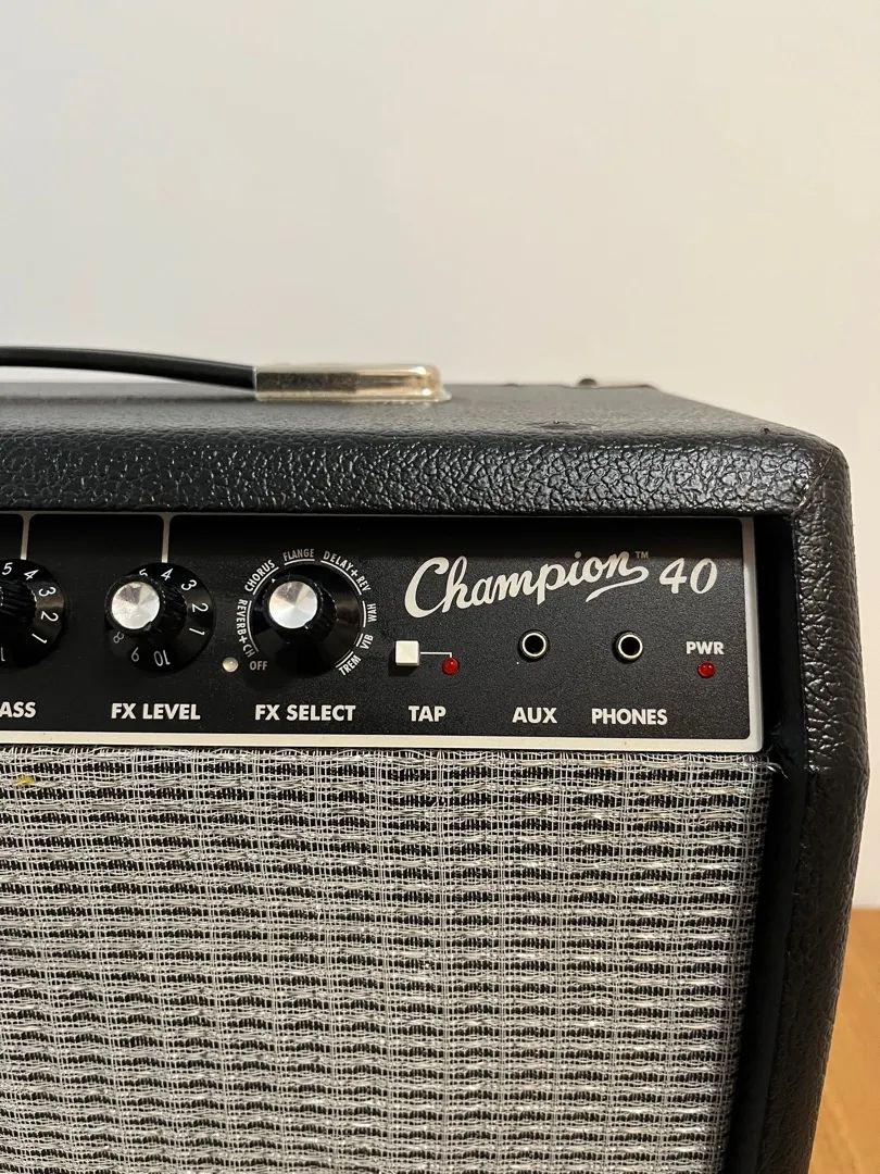 Amplificador Fender Champion 40 - Foto 2