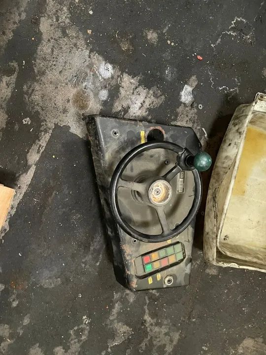 Lote peças de empilhadeira retrátil (diversos) - Foto 6