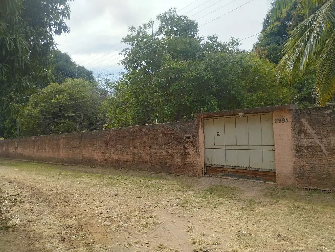 Excelente Sitio na zona leste