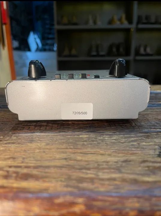 Pré Amplificador MIC 100 Tube Ultragain Valvulado Behringer - Foto 5