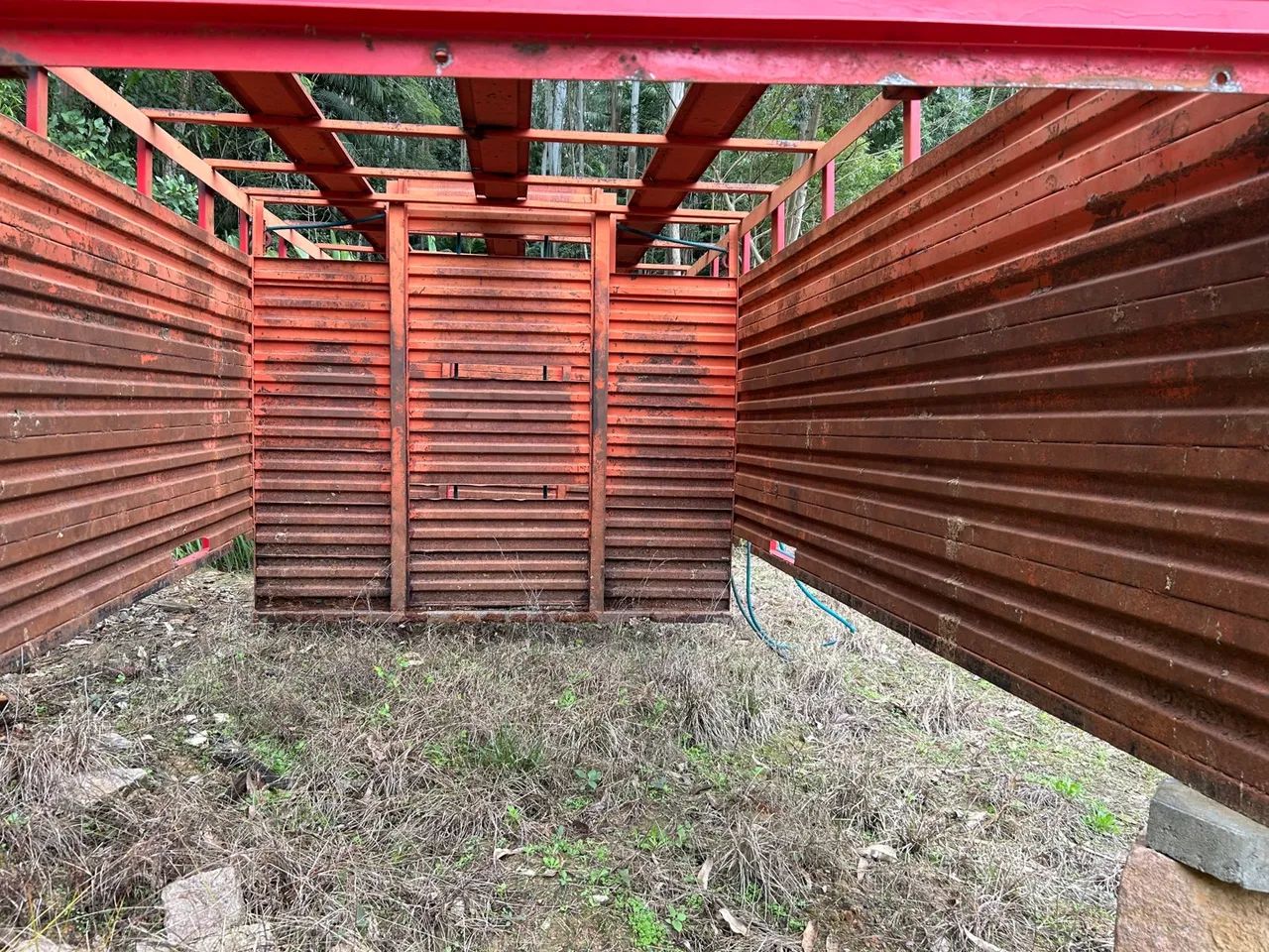 Sobre caixa metalica pra boiadeiro  - Foto 3