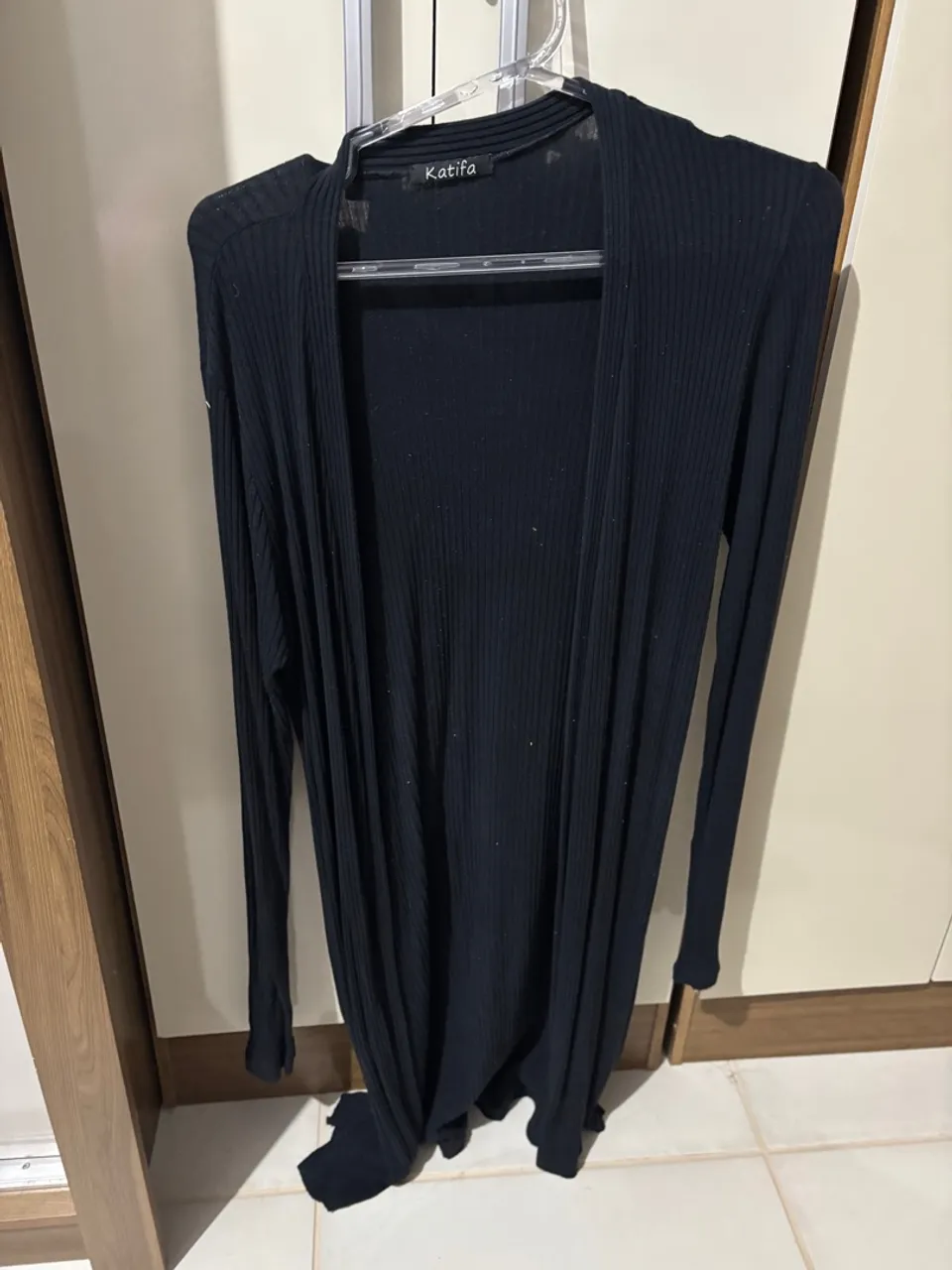 Cardigan preto canelado Katifa