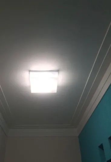 Luminária de teto quadrada