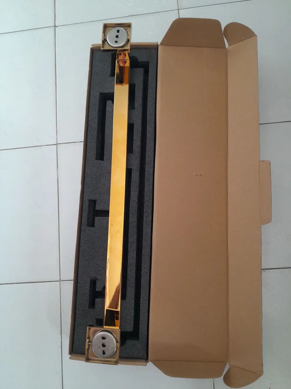 Porta toalha de metal dourado  - Foto 2