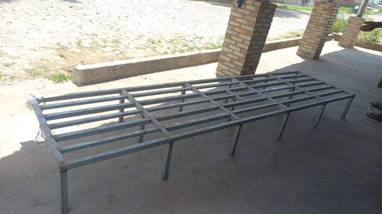 Grade quase 3 metros de largura