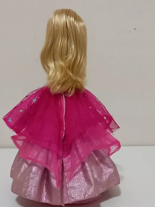 Boneca Barbie Moda e Magia. - Foto 3