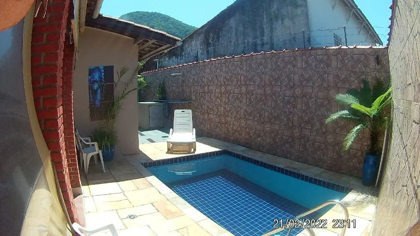CASA COM 4 QUARTOS, PISCINA E SAUNA NO PEREQUE MIRIM EM UBATUBA-SP