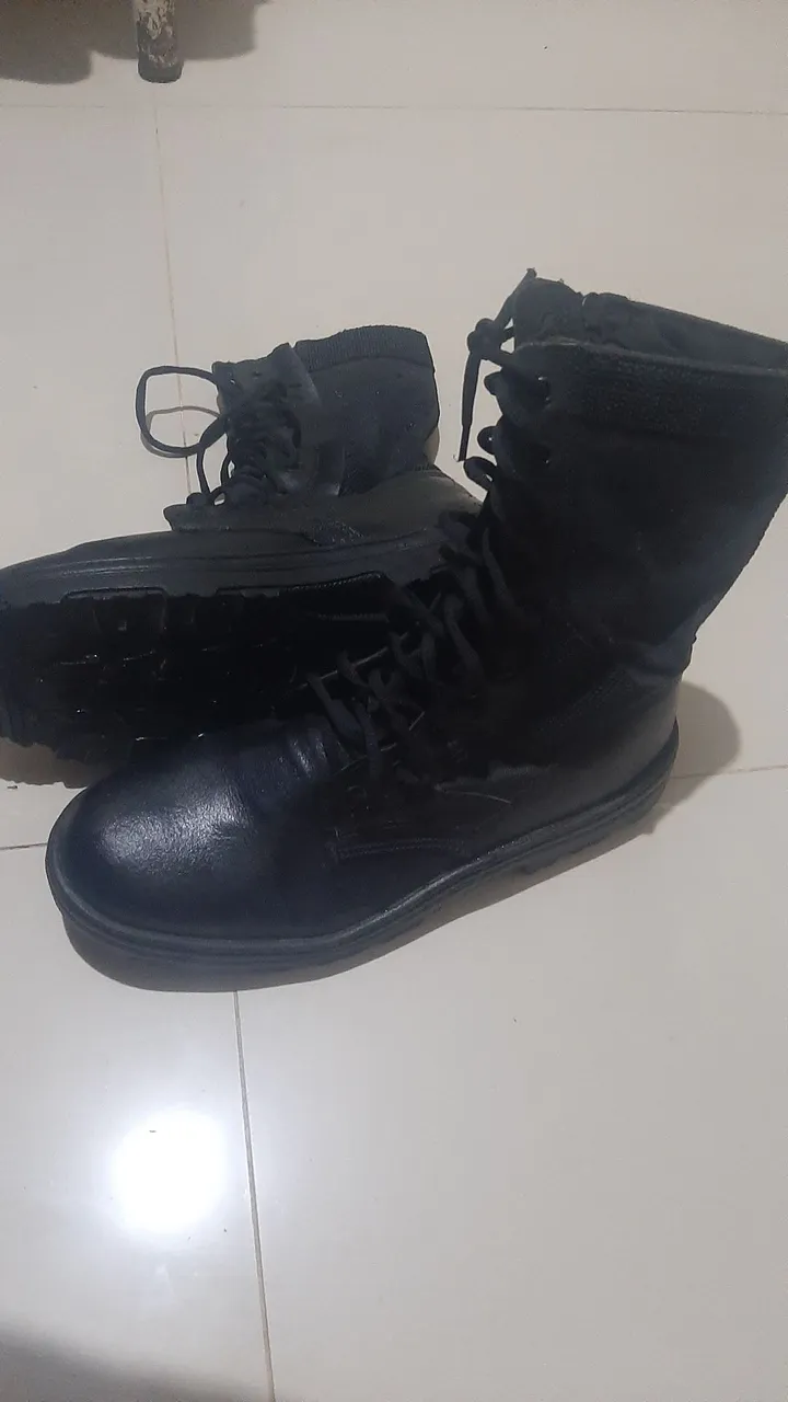 Botas Táticas Militares - Pretas