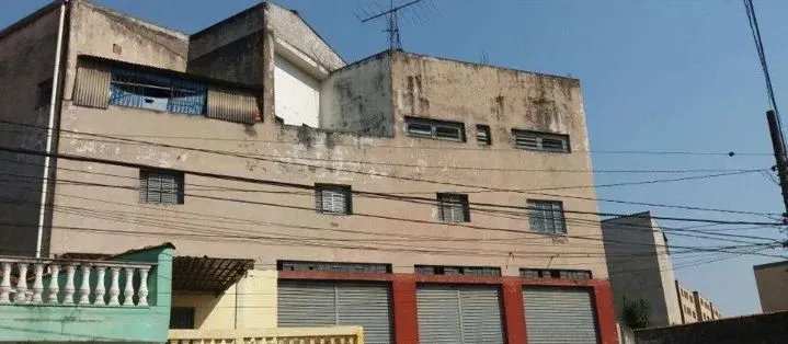 Salas comerciais na Av. Martim Francisco - Localização privilegiada e espaços funcionais!